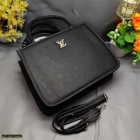 louis vuitton signe bag|louis vuitton shoulder bag black.